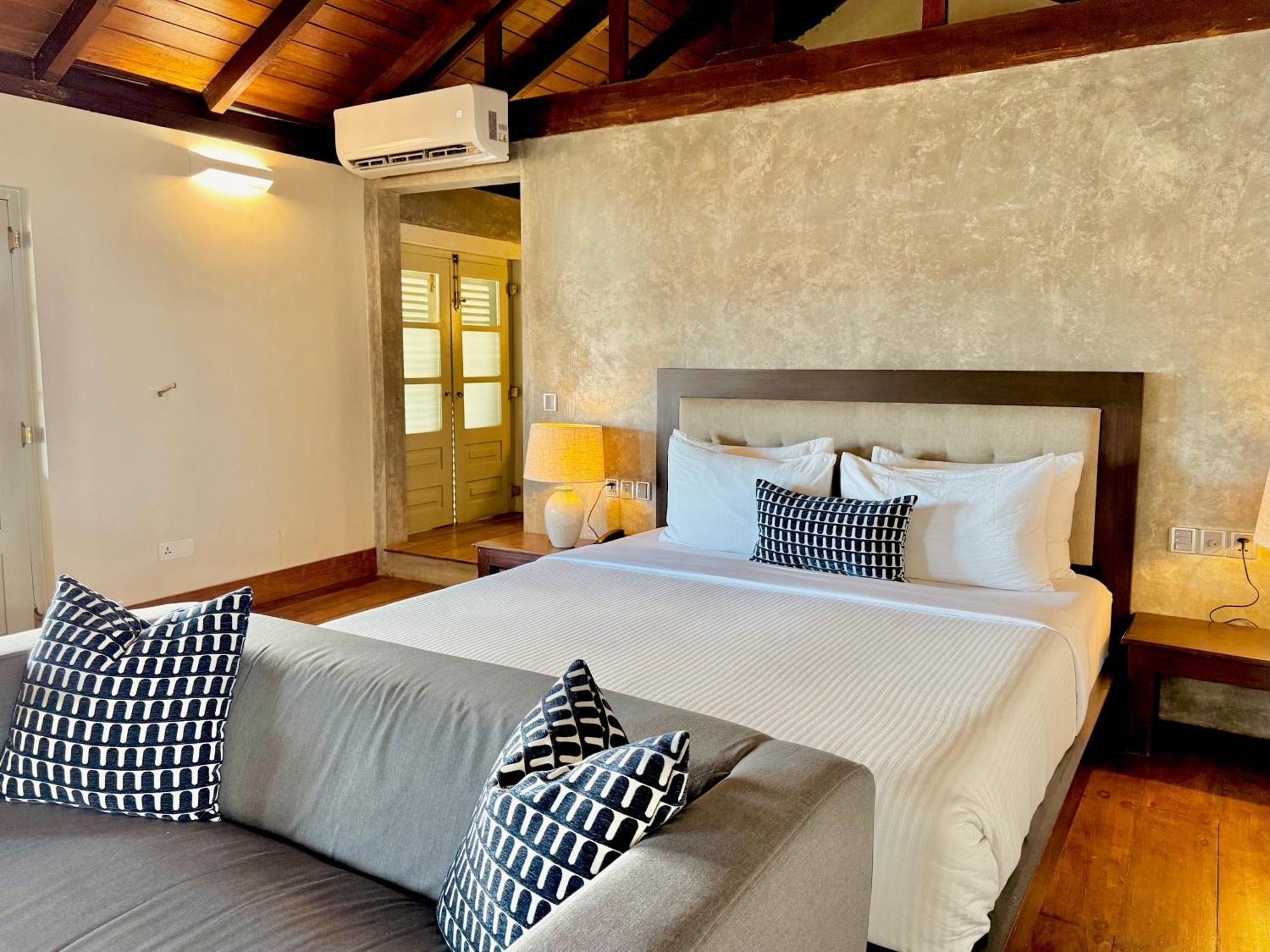 The Bartizan Galle Fort Room photo